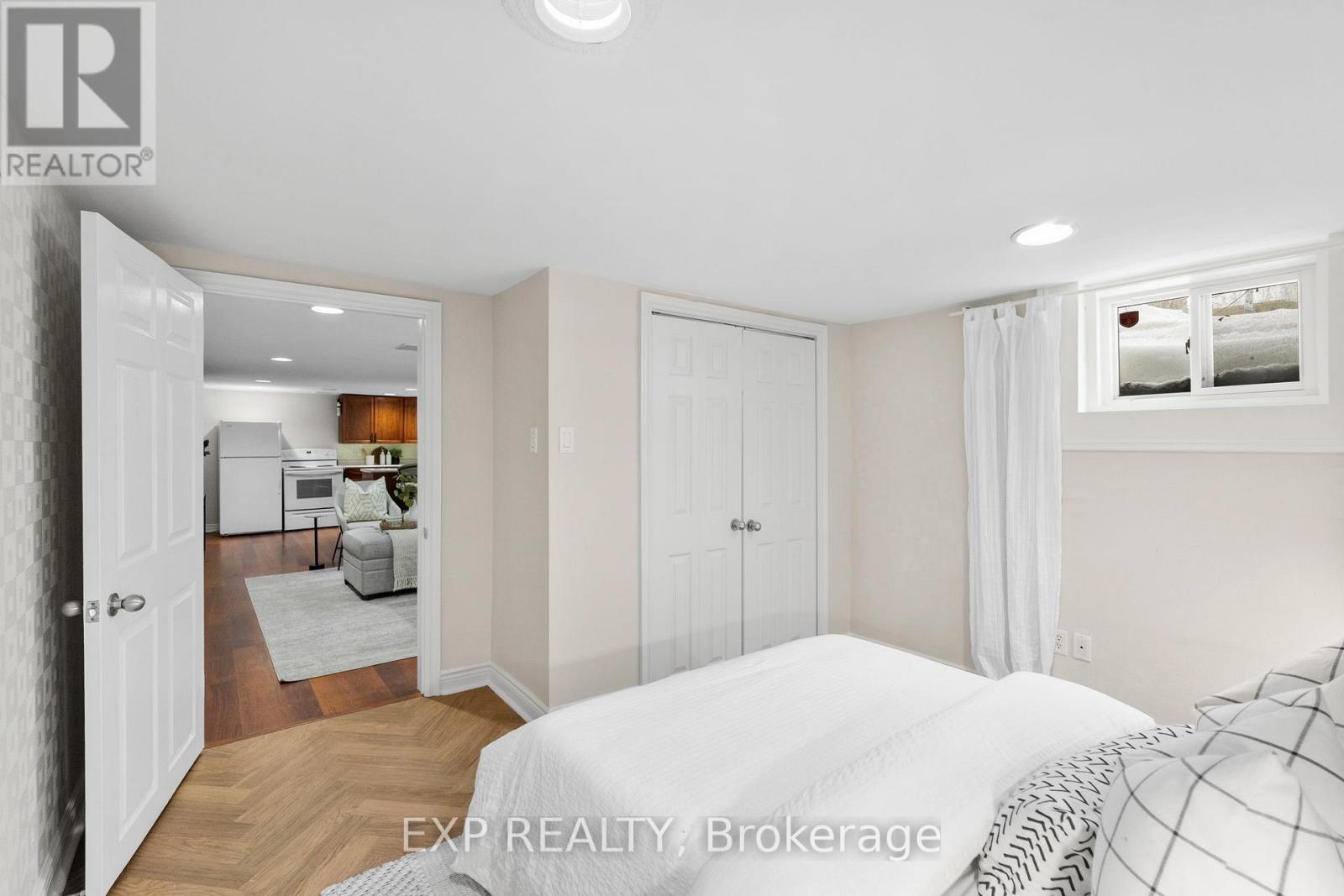 127 South Kingsway, Toronto, Ontario  M6S 3T5 - Photo 39 - W12738320