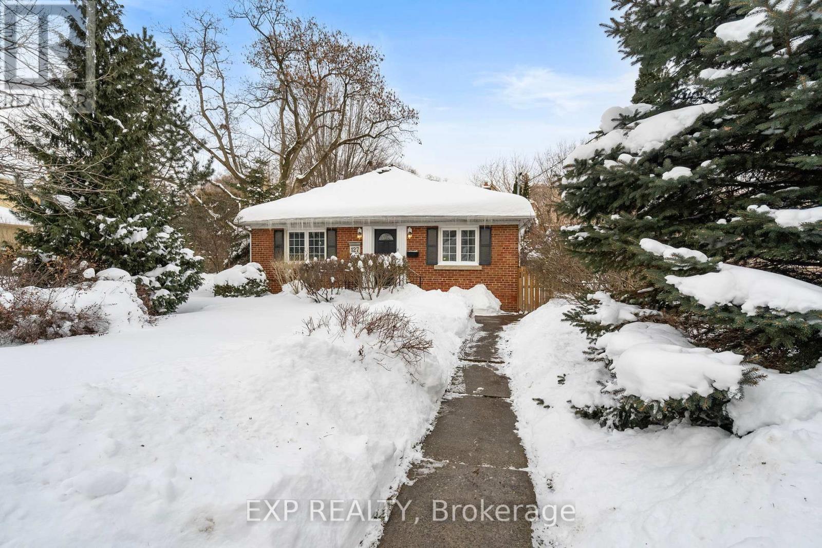 127 South Kingsway, Toronto, Ontario  M6S 3T5 - Photo 48 - W12738320