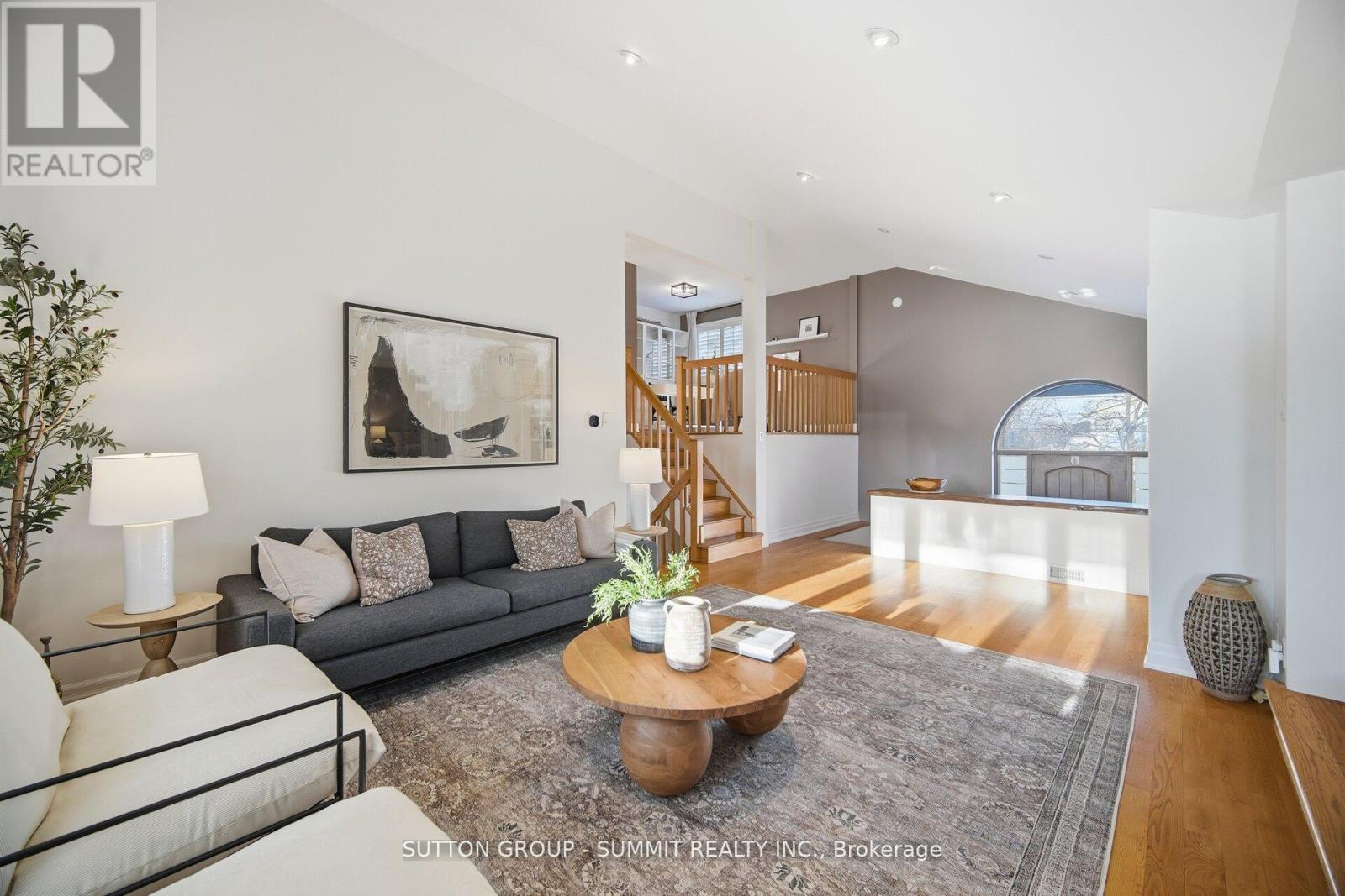 24 Joymar Drive, Mississauga, Ontario  L5M 1E9 - Photo 7 - W12738328