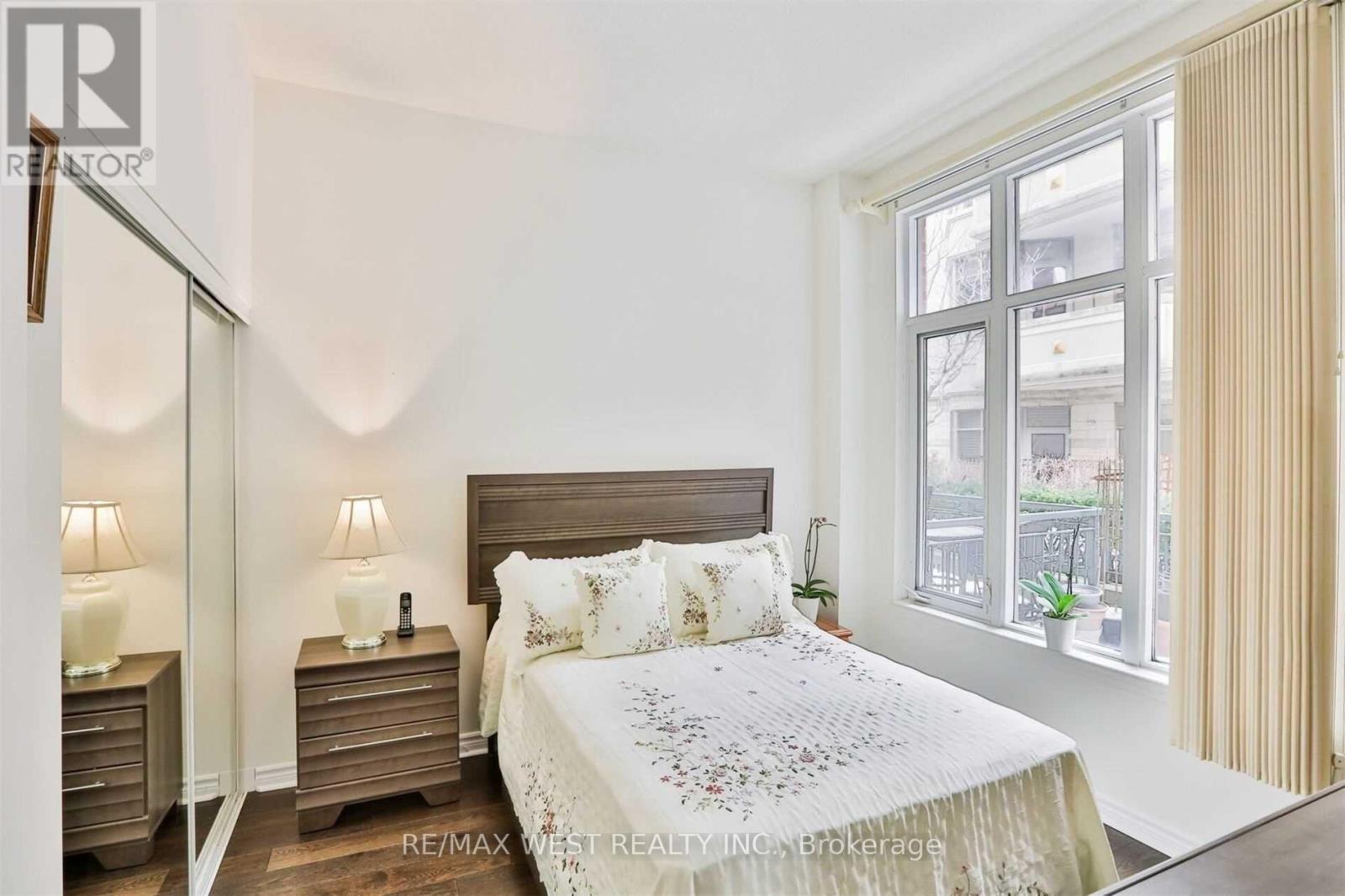 Gv-108 - 330 Princess Royal Drive, Mississauga, Ontario  L5B 4M8 - Photo 10 - W12738412