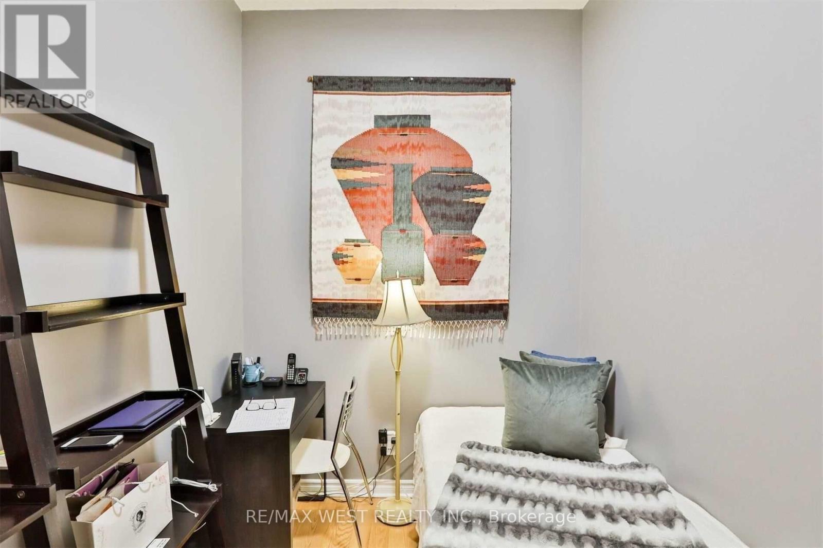 Gv-108 - 330 Princess Royal Drive, Mississauga, Ontario  L5B 4M8 - Photo 13 - W12738412