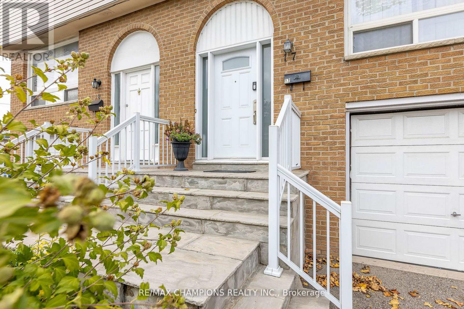 17 - 3525 BRANDON GATE DRIVE, Mississauga, Ontario