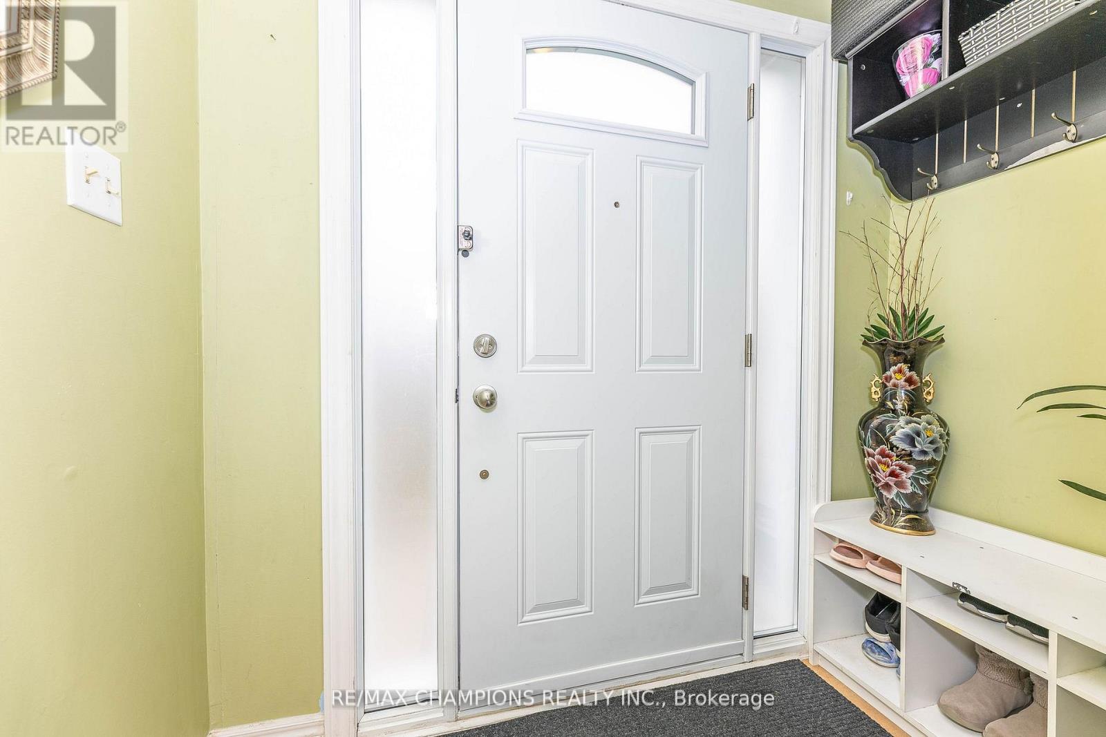 17 - 3525 Brandon Gate Drive, Mississauga, Ontario  L4T 3M3 - Photo 3 - W12738414