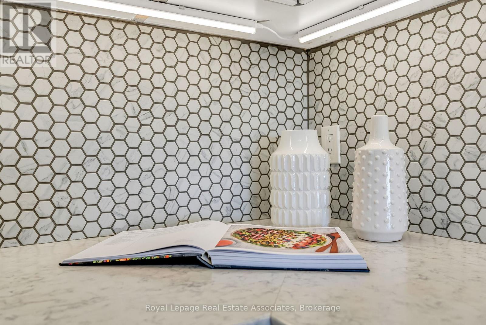 1907 - 234 Albion Road, Toronto, Ontario  M9W 6A5 - Photo 11 - W12738452