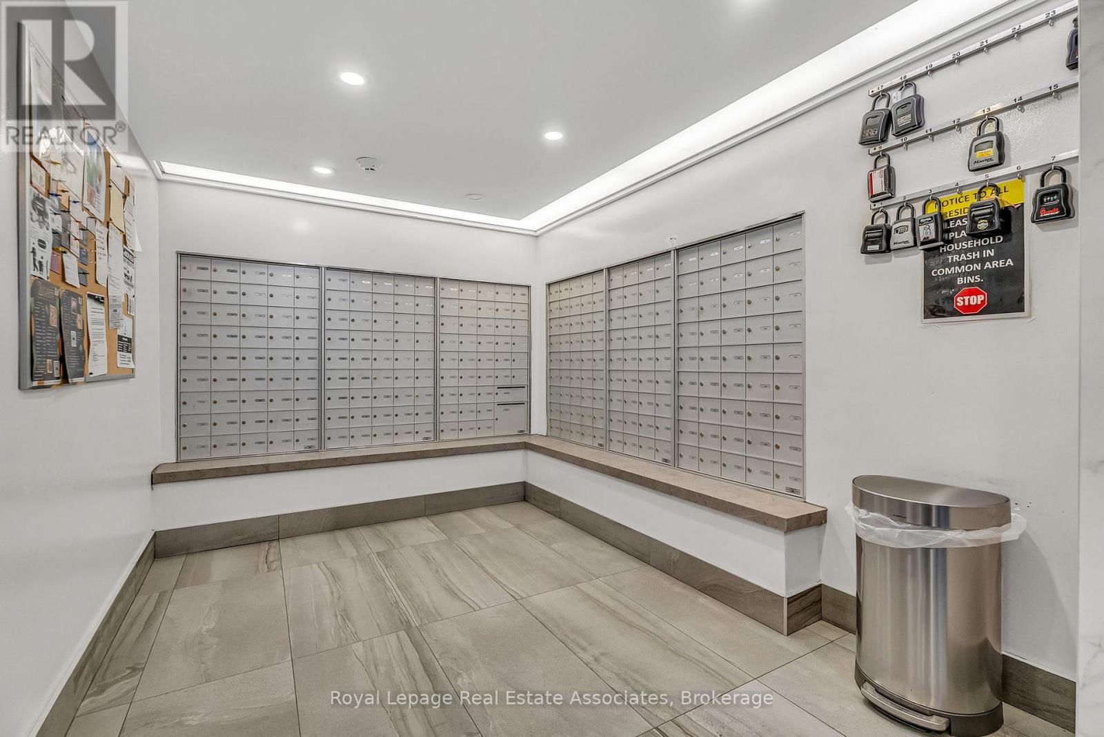 1907 - 234 Albion Road, Toronto, Ontario  M9W 6A5 - Photo 4 - W12738452