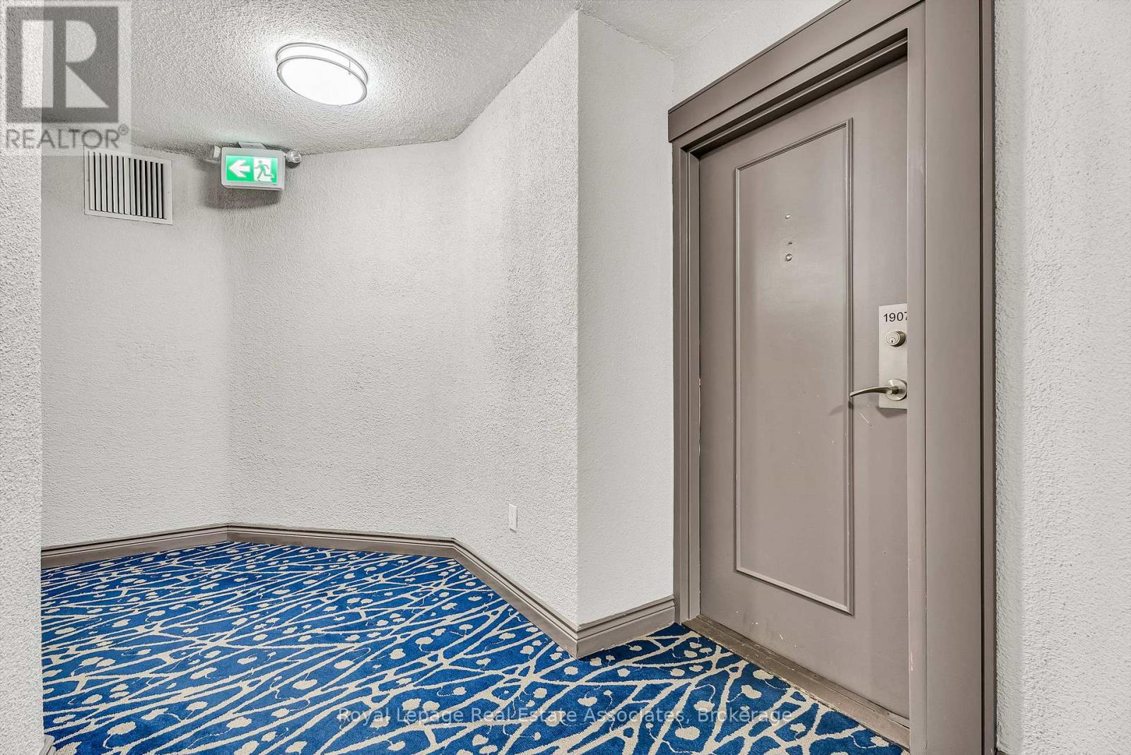 1907 - 234 Albion Road, Toronto, Ontario  M9W 6A5 - Photo 6 - W12738452