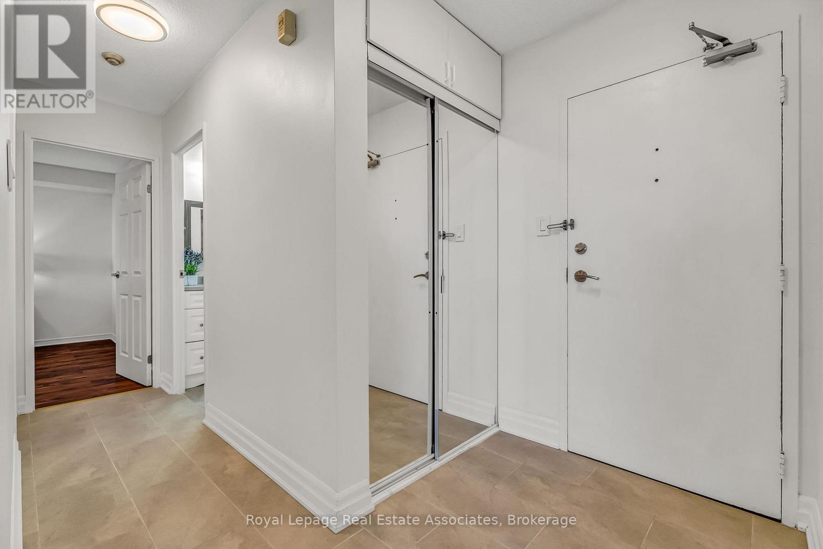 1907 - 234 Albion Road, Toronto, Ontario  M9W 6A5 - Photo 7 - W12738452