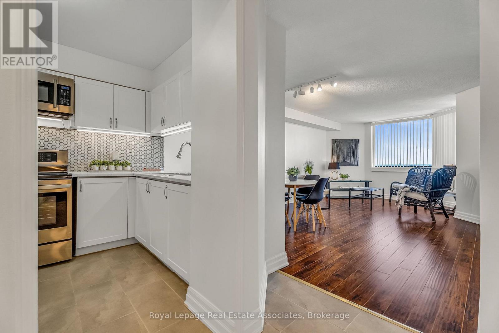 1907 - 234 Albion Road, Toronto, Ontario  M9W 6A5 - Photo 8 - W12738452