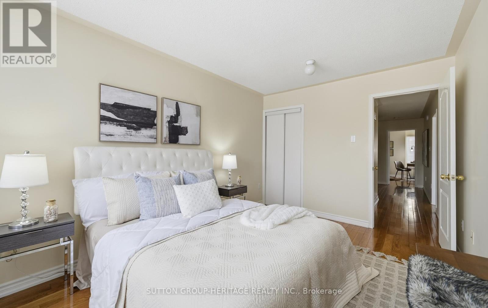 717 Dolly Bird Lane, Mississauga, Ontario  L5W 1C7 - Photo 11 - W12738484