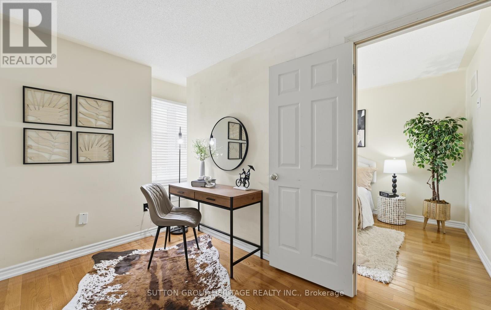 717 Dolly Bird Lane, Mississauga, Ontario  L5W 1C7 - Photo 12 - W12738484