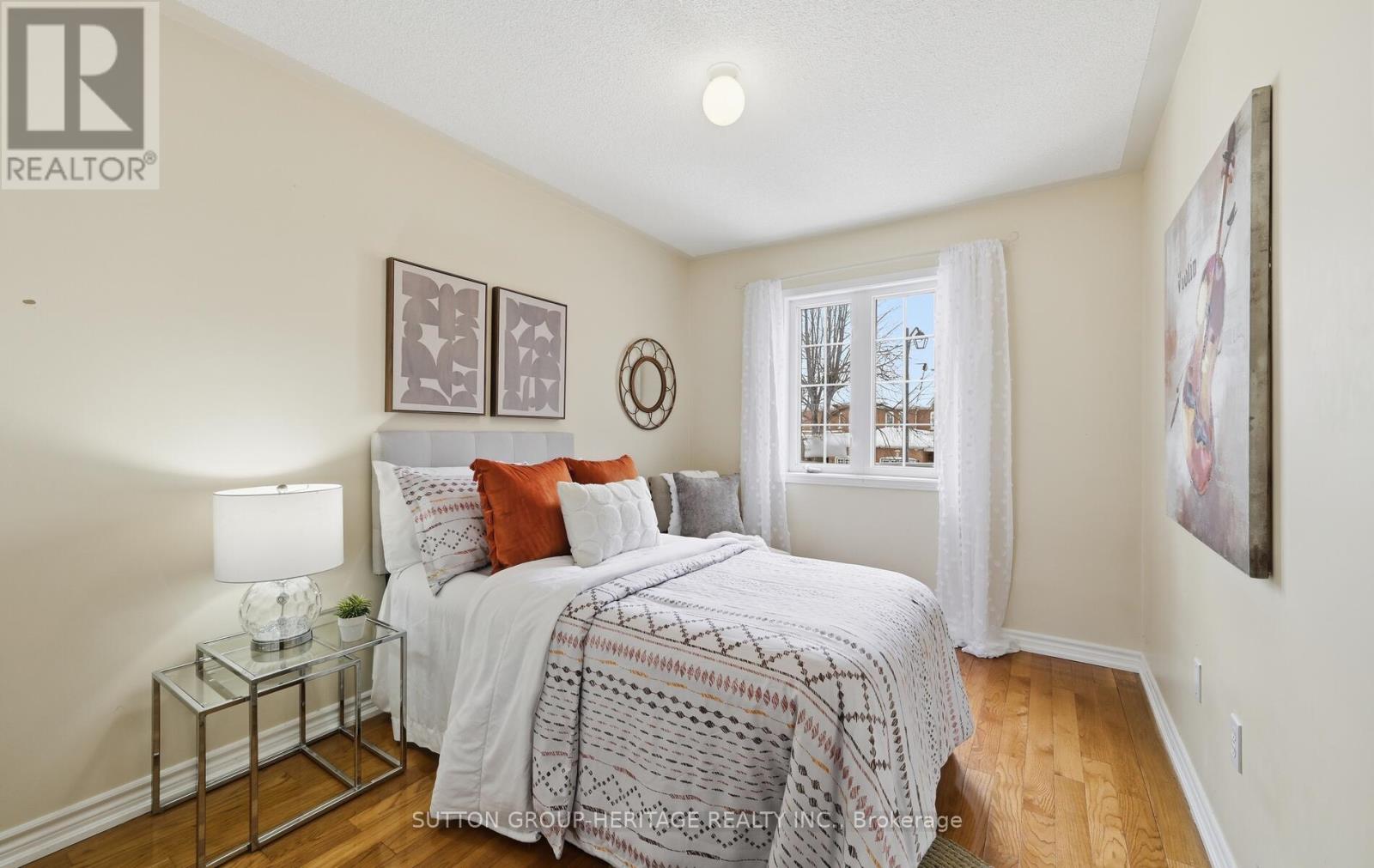 717 Dolly Bird Lane, Mississauga, Ontario  L5W 1C7 - Photo 14 - W12738484