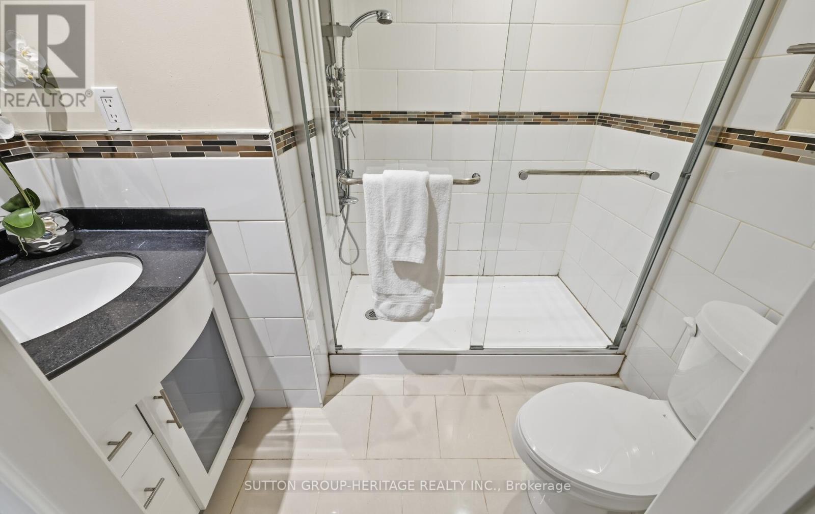 717 Dolly Bird Lane, Mississauga, Ontario  L5W 1C7 - Photo 19 - W12738484