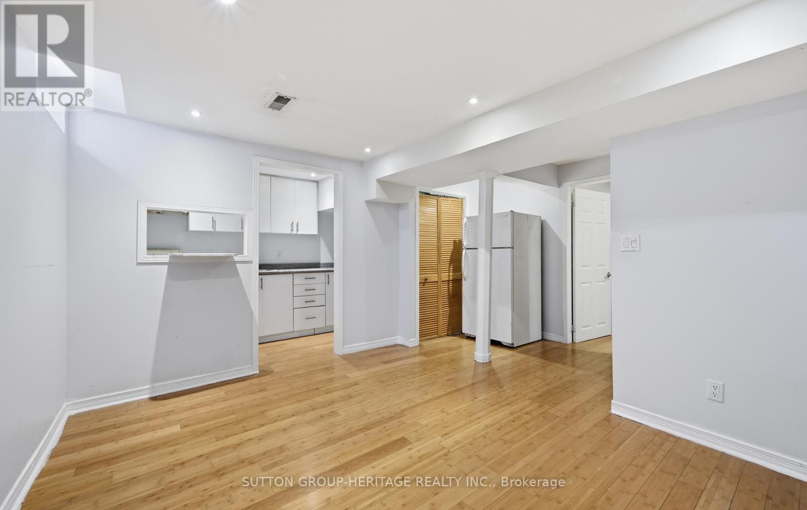 717 Dolly Bird Lane, Mississauga, Ontario  L5W 1C7 - Photo 20 - W12738484