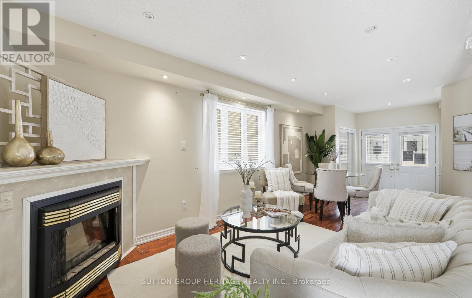 717 Dolly Bird Lane, Mississauga, Ontario  L5W 1C7 - Photo 5 - W12738484