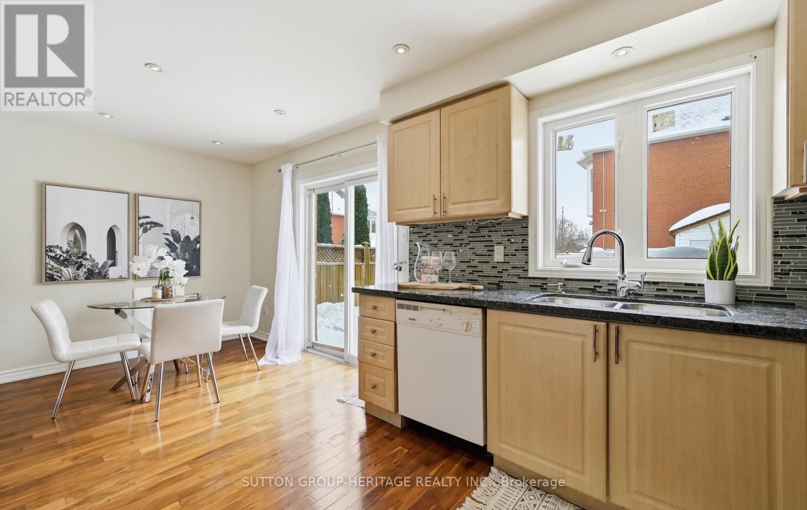 717 Dolly Bird Lane, Mississauga, Ontario  L5W 1C7 - Photo 7 - W12738484