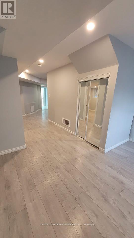 16 Cottontail Road, Brampton, Ontario  L7A 3R3 - Photo 14 - W12738514