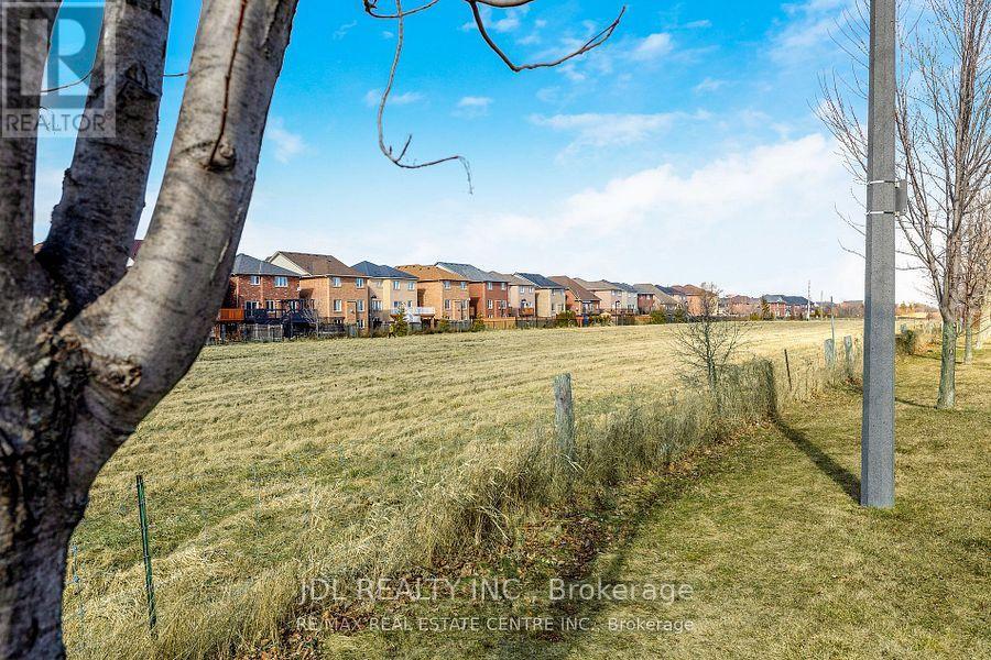 873 Gazley Circle, Milton, Ontario  L9T 6L7 - Photo 6 - W12738520