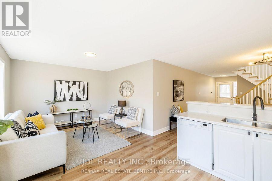 873 Gazley Circle, Milton, Ontario  L9T 6L7 - Photo 7 - W12738520