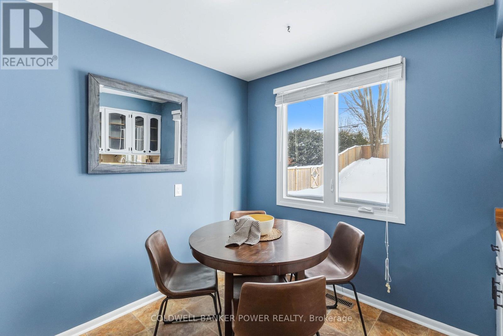 27 Foxcroft Crescent, London South, Ontario  N6K 3A3 - Photo 16 - X12738546