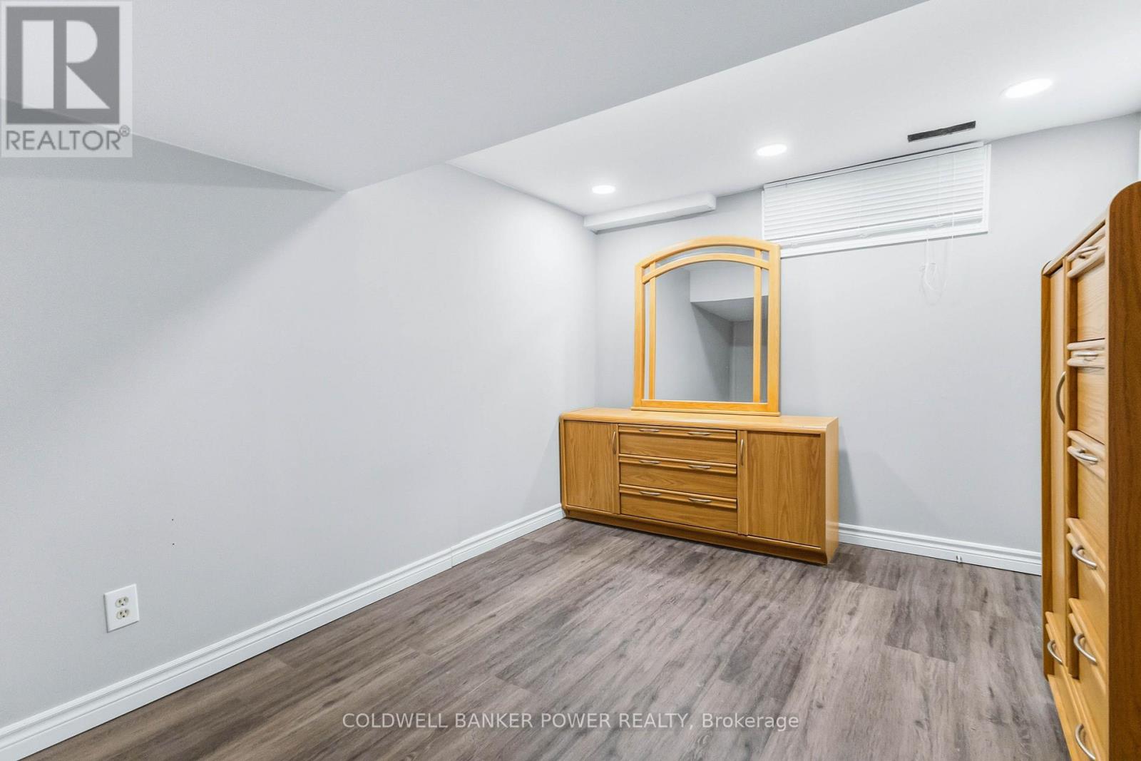 27 Foxcroft Crescent, London South, Ontario  N6K 3A3 - Photo 37 - X12738546