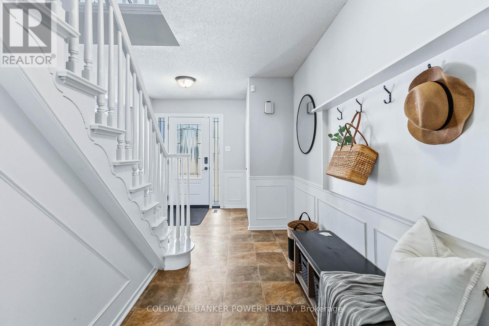 27 Foxcroft Crescent, London South, Ontario  N6K 3A3 - Photo 6 - X12738546