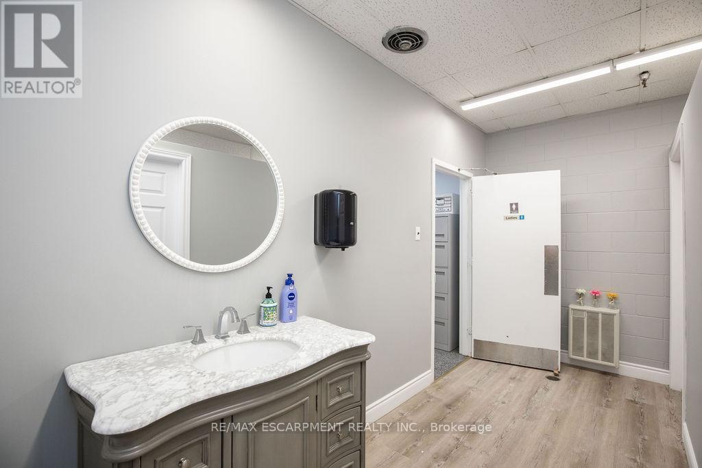 42 Niagara Street, Hamilton, Ontario  L8L 6A2 - Photo 23 - X12738310