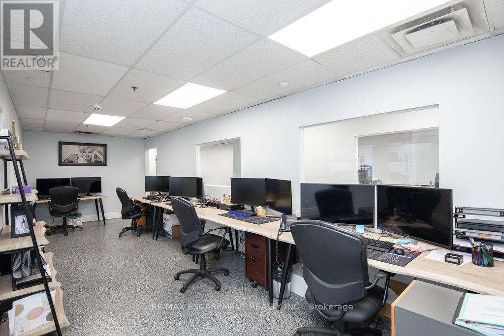 42 Niagara Street, Hamilton, Ontario  L8L 6A2 - Photo 9 - X12738310