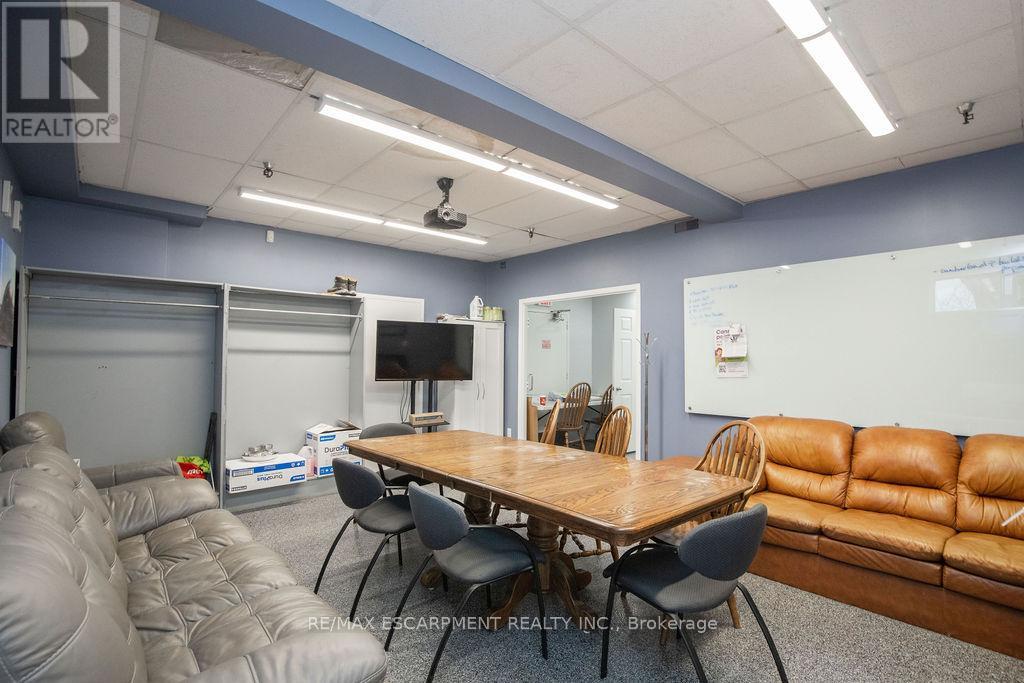 42 Niagara Street, Hamilton, Ontario  L8L 6A2 - Photo 19 - X12738324