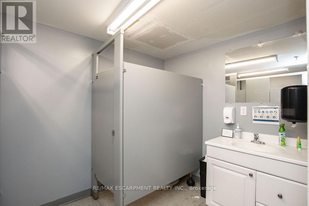 42 Niagara Street, Hamilton, Ontario  L8L 6A2 - Photo 27 - X12738324