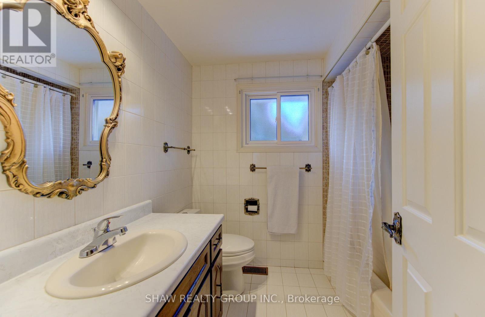 32 Brookview Court, Kitchener, Ontario  N2A 2Y6 - Photo 24 - X12738458