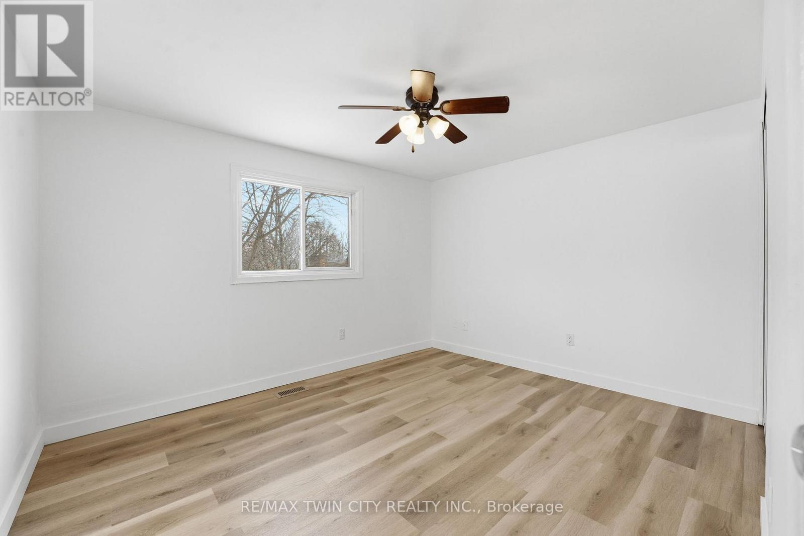 20c - 35 Oakhill Drive, Brantford, Ontario  N3T 1R1 - Photo 16 - X12738464