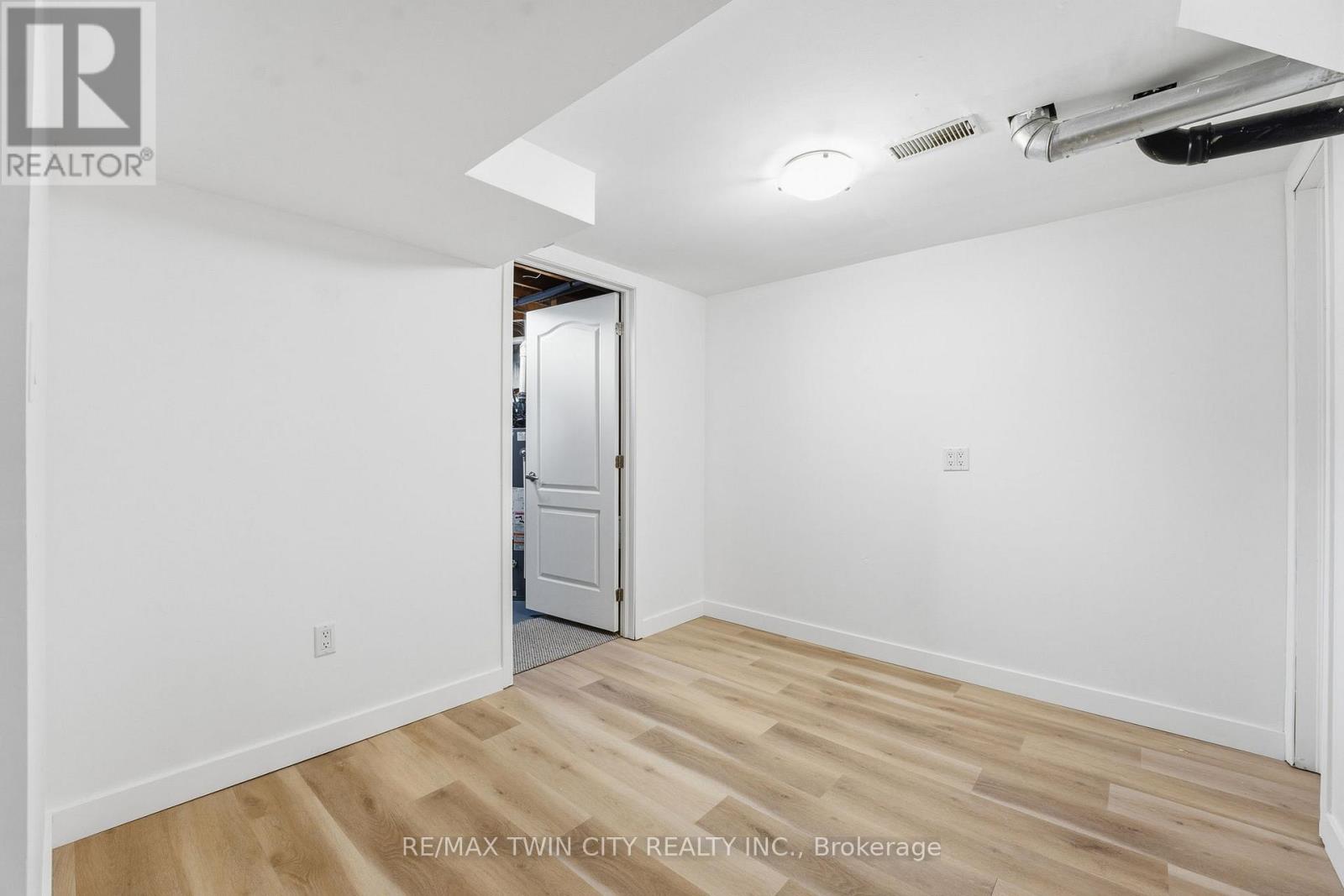 20c - 35 Oakhill Drive, Brantford, Ontario  N3T 1R1 - Photo 22 - X12738464