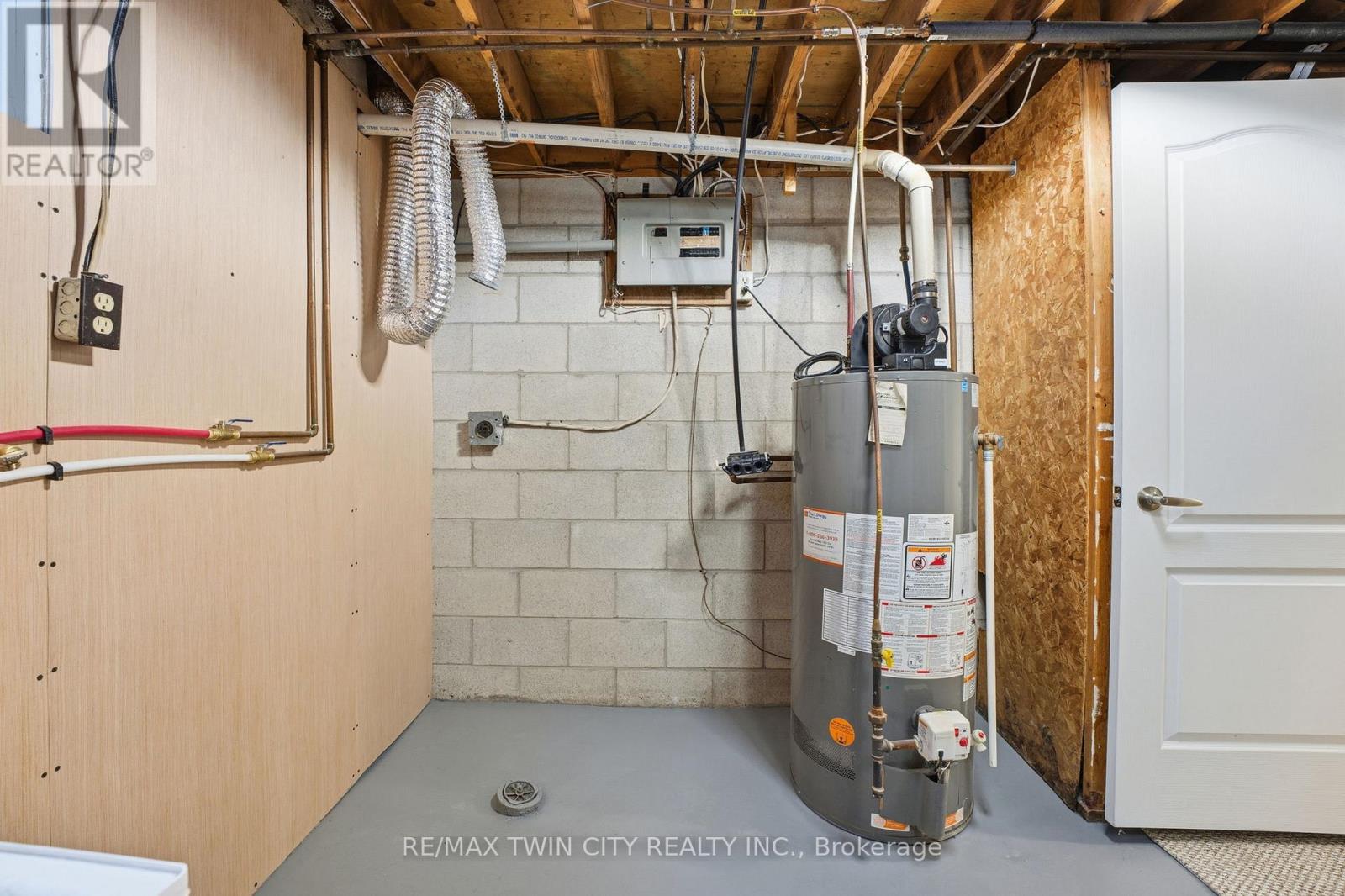 20c - 35 Oakhill Drive, Brantford, Ontario  N3T 1R1 - Photo 24 - X12738464