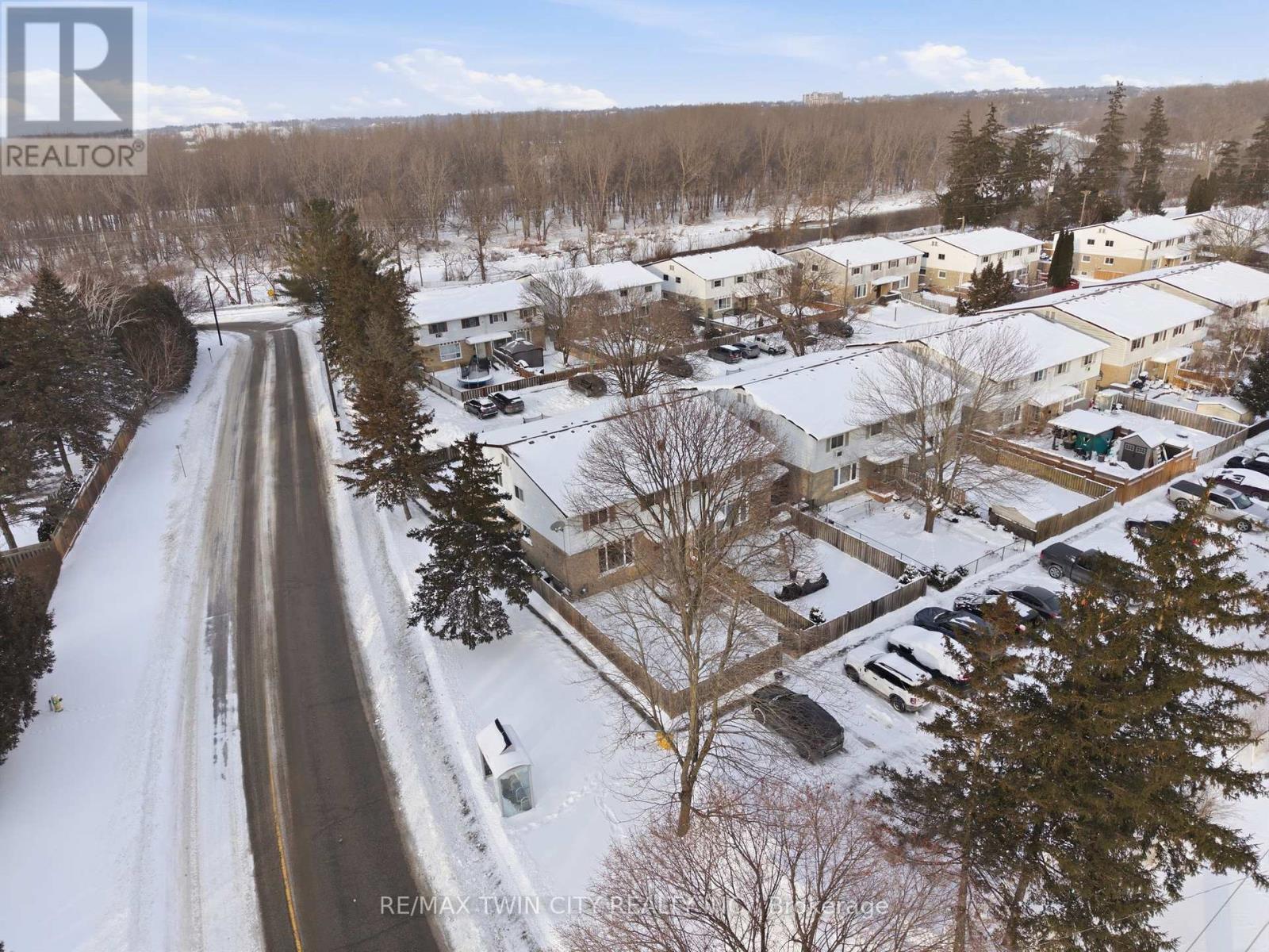 20c - 35 Oakhill Drive, Brantford, Ontario  N3T 1R1 - Photo 26 - X12738464