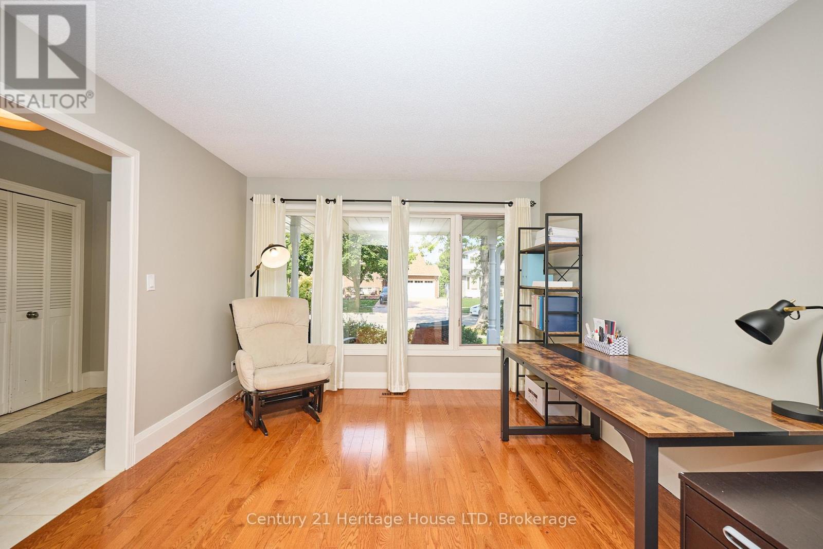 57 Keefer Road, Thorold, Ontario  L2V 4W5 - Photo 6 - X12738556