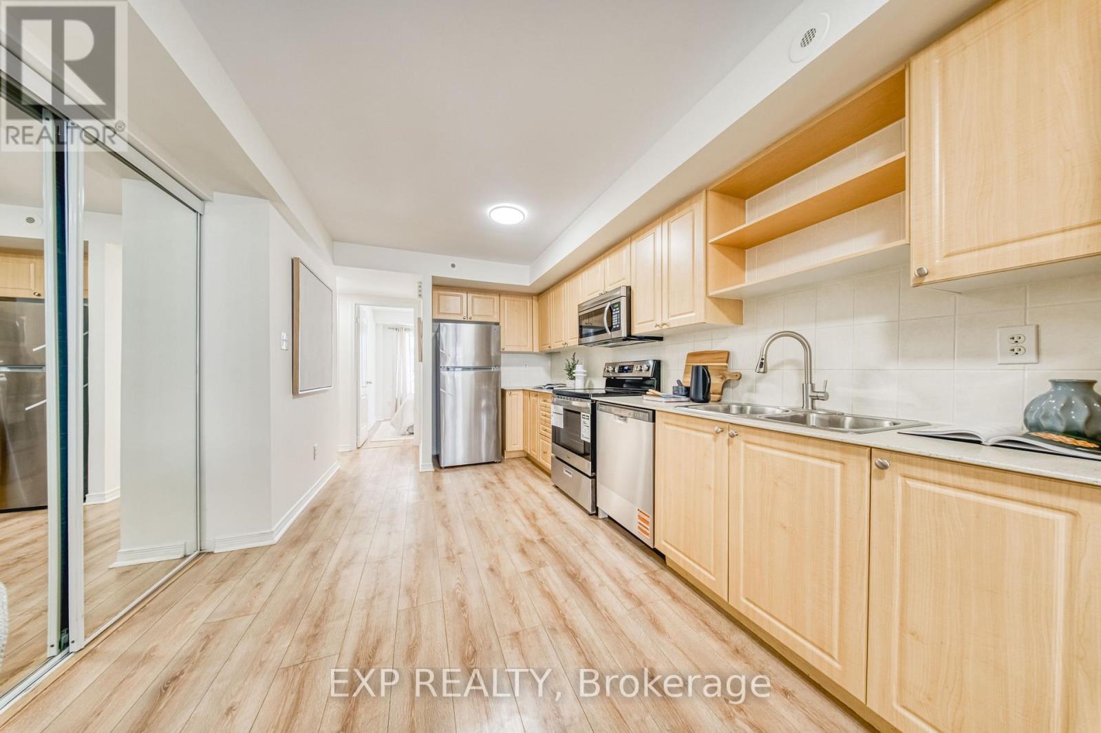 2 - 29 Frances Loring Lane, Toronto, Ontario  M4M 3E8 - Photo 11 - E12738394