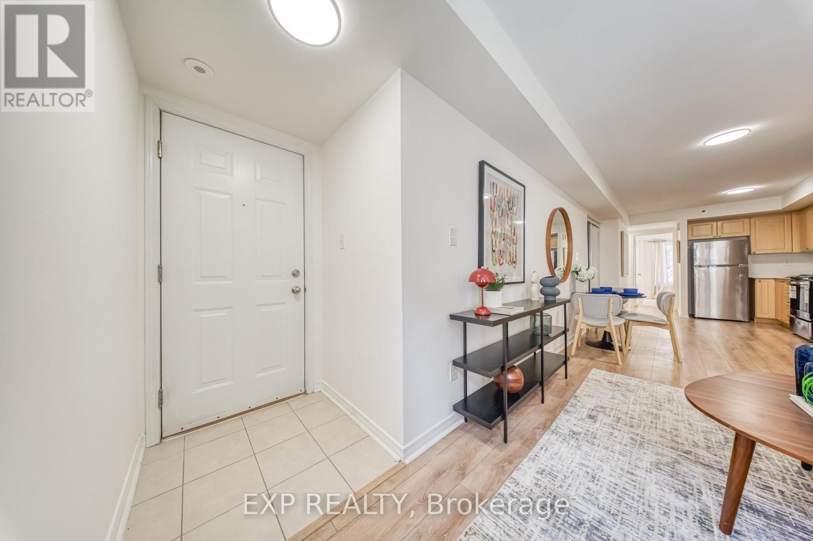 2 - 29 Frances Loring Lane, Toronto, Ontario  M4M 3E8 - Photo 5 - E12738394