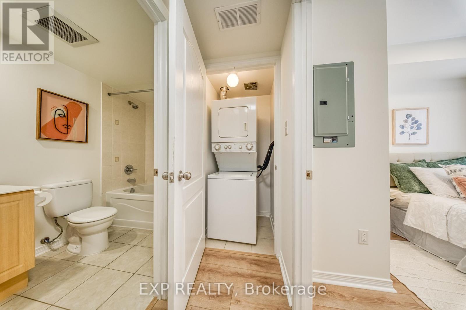 2 - 29 Frances Loring Lane, Toronto, Ontario  M4M 3E8 - Photo 26 - E12738394