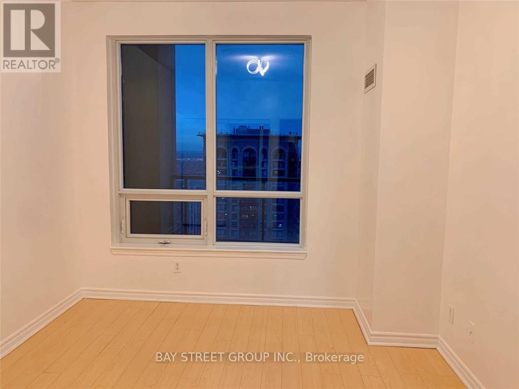 3705 - 388 Prince Of Wales Drive, Mississauga, Ontario L5B 0A1 - Photo 9 - W12562862