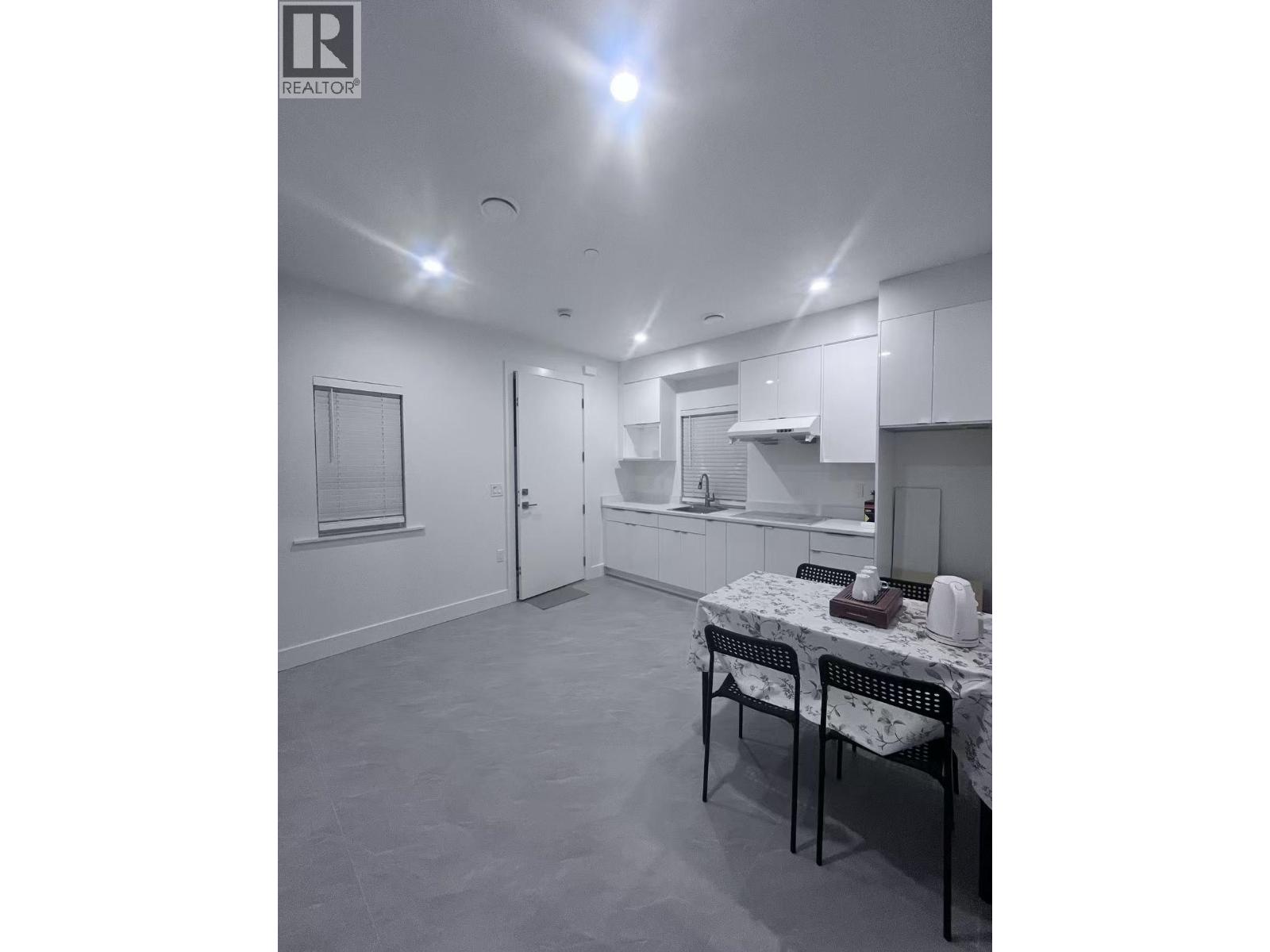 1 1538 E 61 Avenue, Vancouver, British Columbia  V5P 2J4 - Photo 2 - R3084479