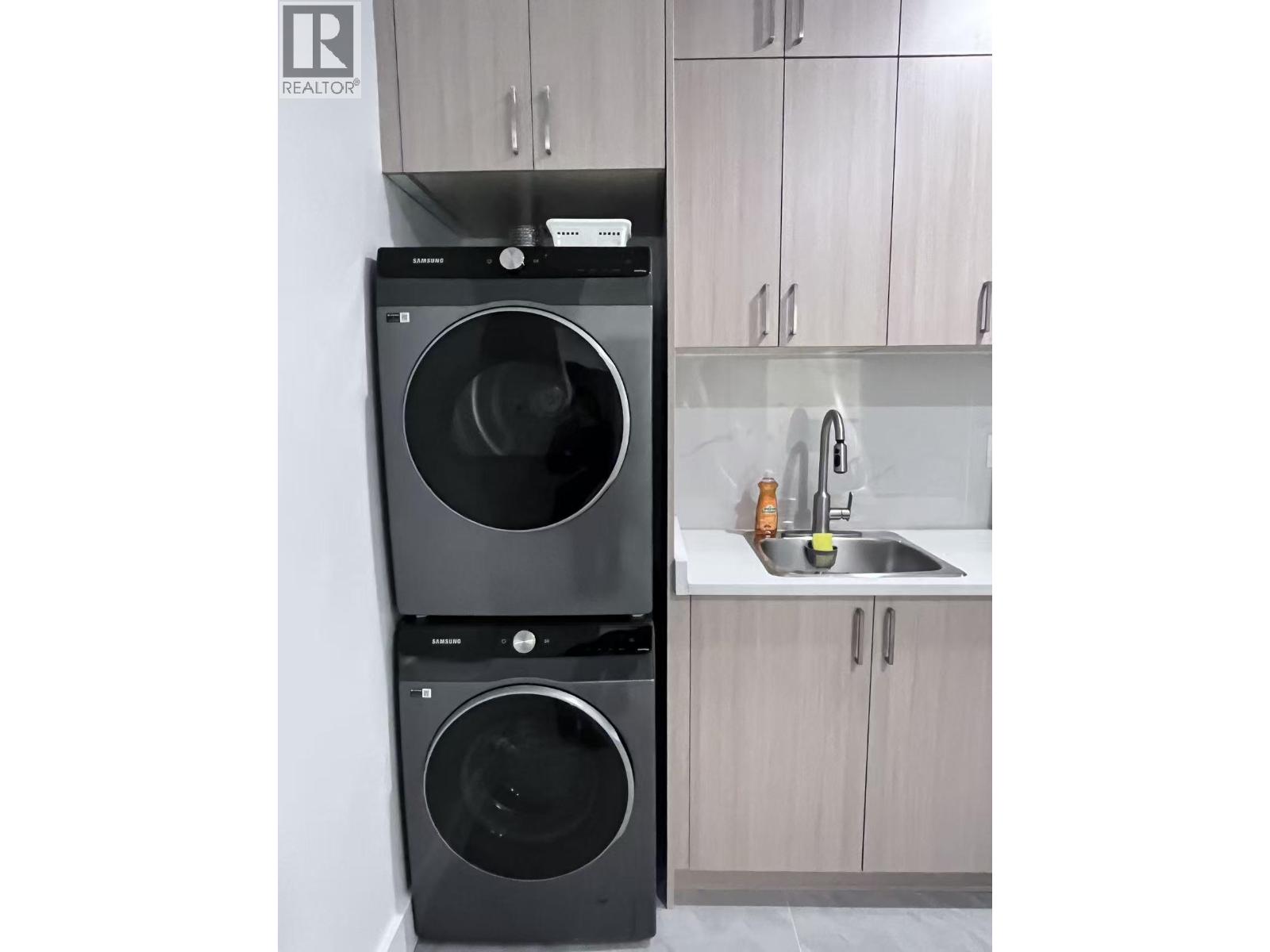 2 1538 E 61 Avenue, Vancouver, British Columbia  V5P 2J4 - Photo 6 - R3084480