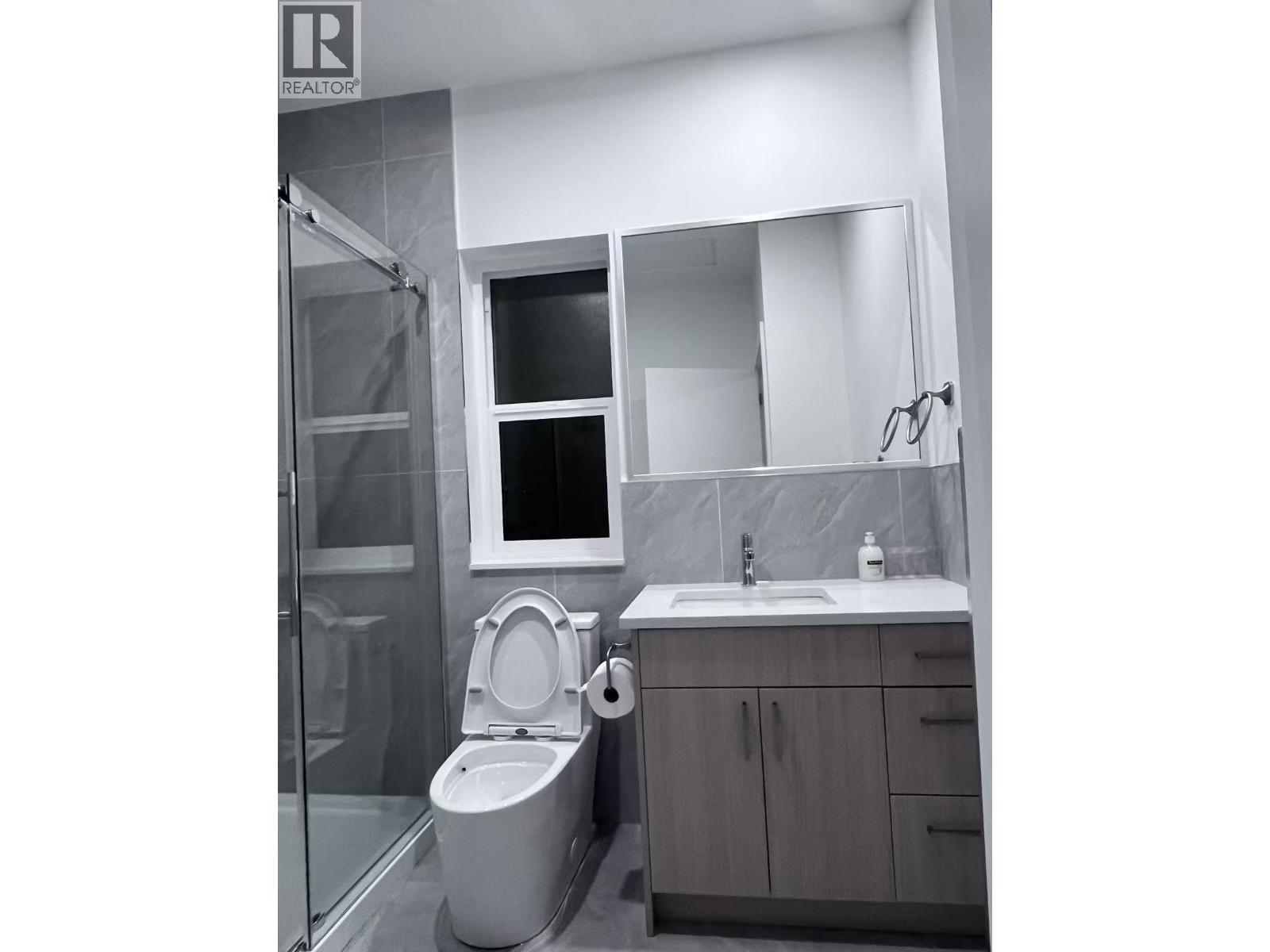 2 1538 E 61 Avenue, Vancouver, British Columbia  V5P 2J4 - Photo 7 - R3084480