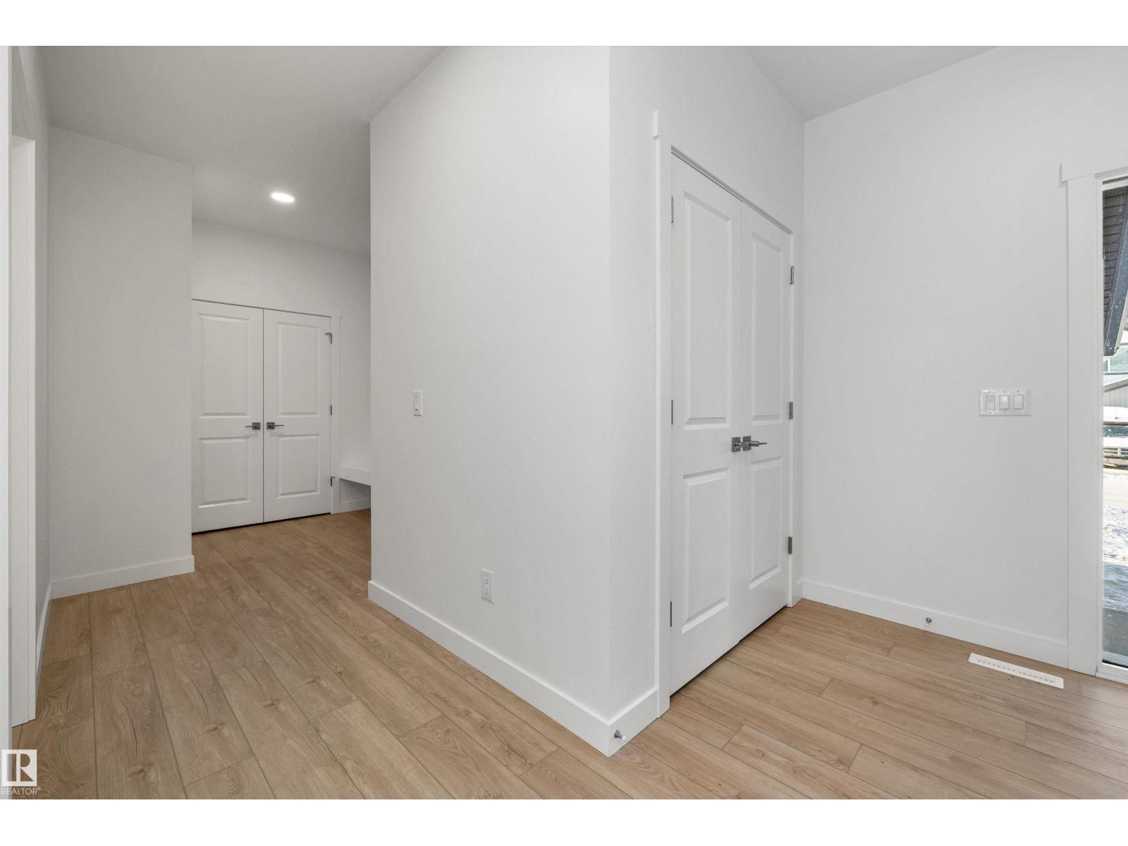 122 Sunland Wy, Sherwood Park, Alberta  T8H 2Y6 - Photo 4 - E4471406