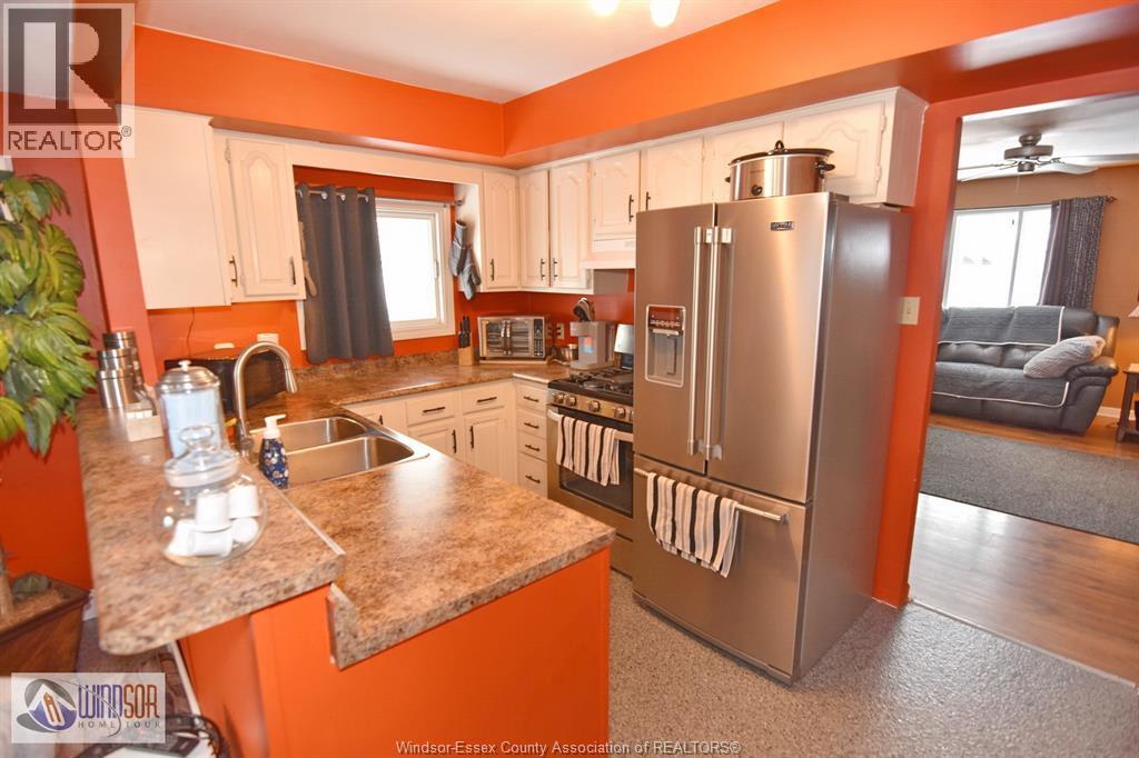 2274 Marentette Avenue, Windsor, Ontario N8W 2C1 - Photo 11 - 26002146