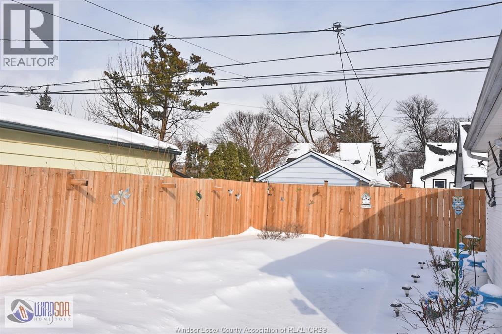 2274 Marentette Avenue, Windsor, Ontario N8W 2C1 - Photo 38 - 26002146
