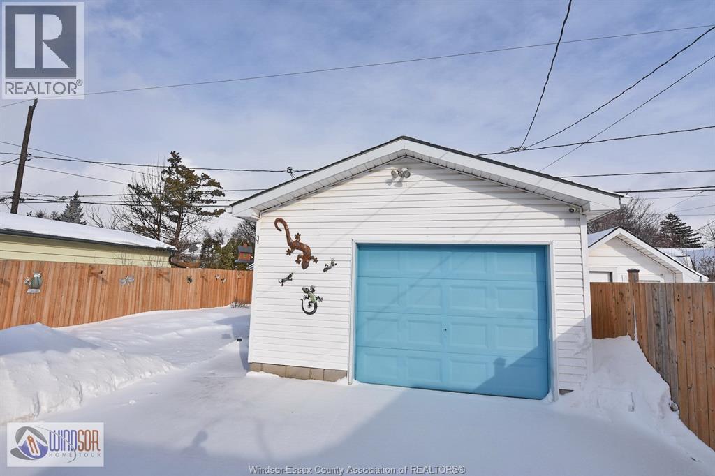 2274 Marentette Avenue, Windsor, Ontario N8W 2C1 - Photo 4 - 26002146