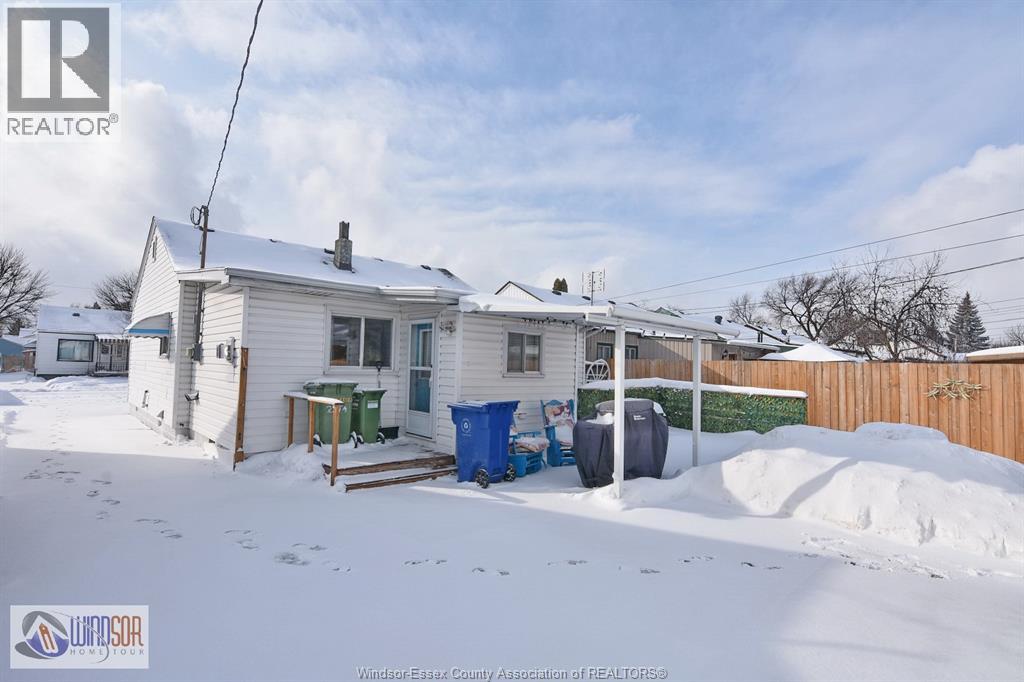 2274 Marentette Avenue, Windsor, Ontario N8W 2C1 - Photo 47 - 26002146