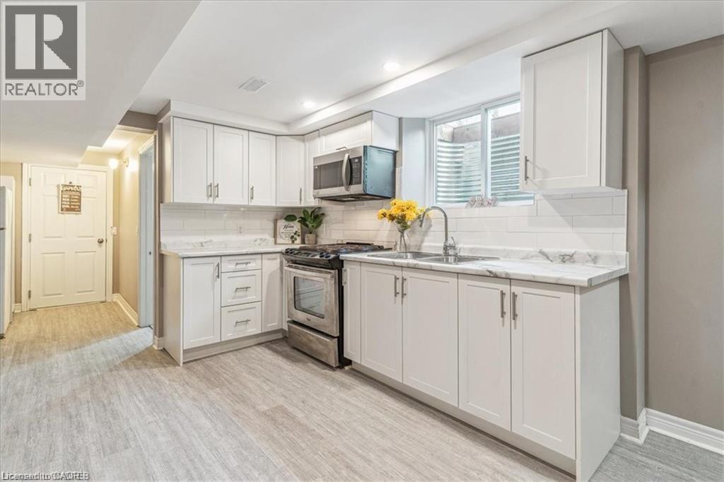 10 Westdale Drive Unit# Lower, St. Catharines, Ontario  L2S 2R8 - Photo 2 - 40801620