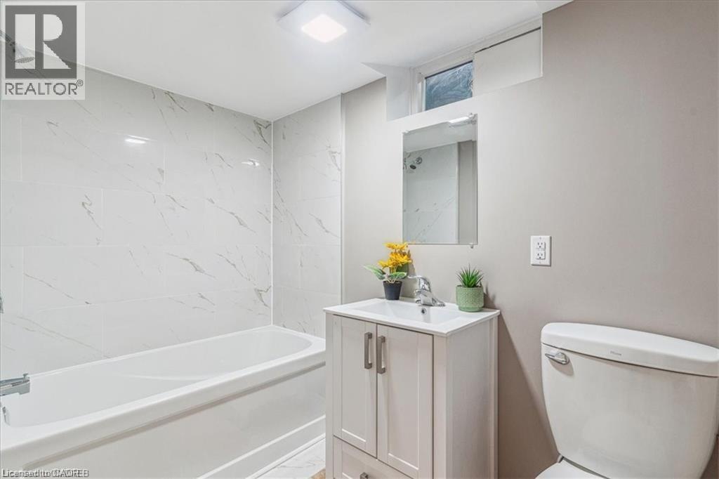 10 Westdale Drive Unit# Lower, St. Catharines, Ontario  L2S 2R8 - Photo 5 - 40801620