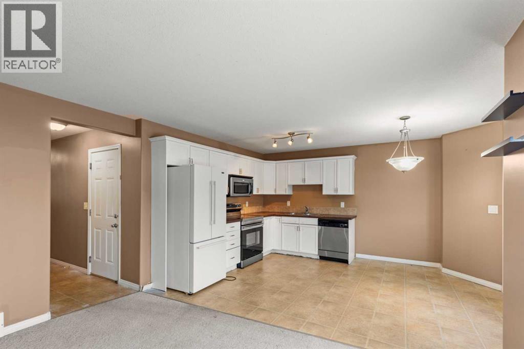 330, 10150 121 Avenue, Grande Prairie, Alberta  T8V 8H2 - Photo 2 - A2281215